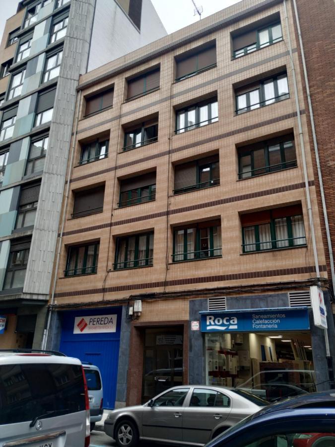 גיחון 127A Apartamento 3 Habitaciones Cerca De La Playa מראה חיצוני תמונה