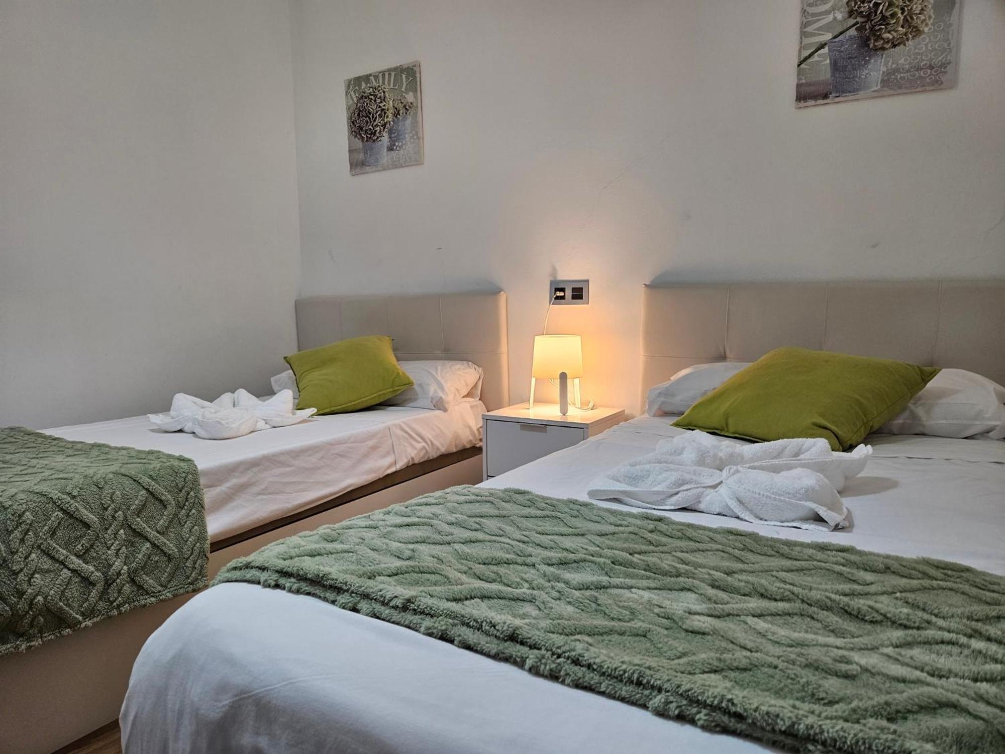 גיחון 127A Apartamento 3 Habitaciones Cerca De La Playa מראה חיצוני תמונה